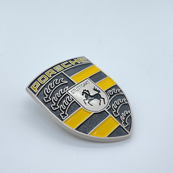 Refinished Hood Crest Emblem Badge fits porsche 911 Black & Yellow custom made - Picture 1 of 2